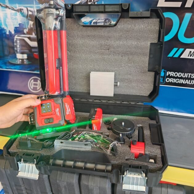niveau laser Bosch / Milwaukee 4D 16ligne